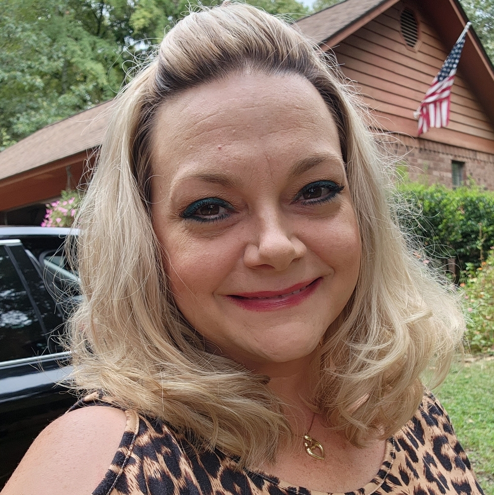 Meet your Posher, Melanie